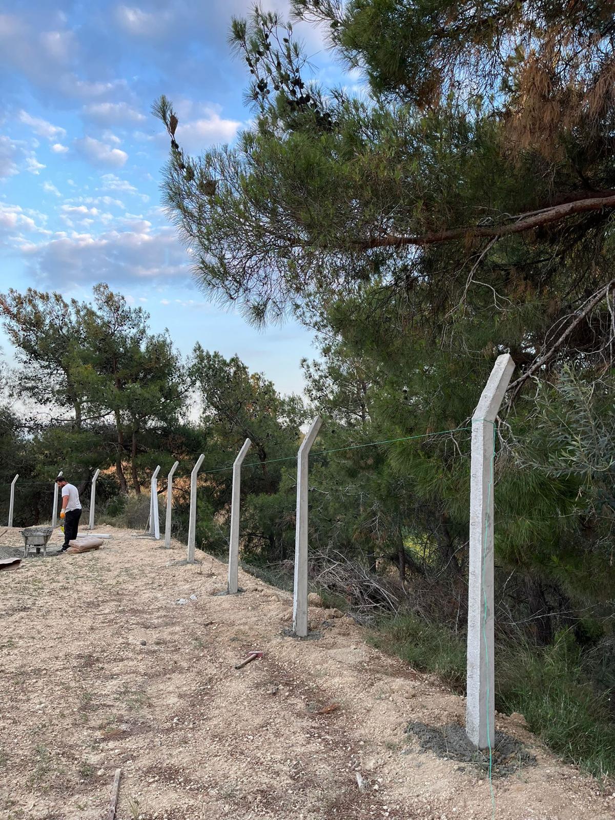 Beton Direkli Tel Örgü Kurumsal Proje Uygulaması 48